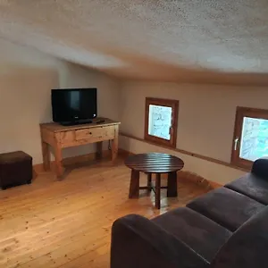 https://chalet-le-grand-mean.hotels-rhonealpes.com