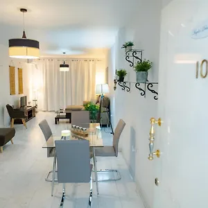 Angela's Luxury Διαμέρισμα Λάρνακα