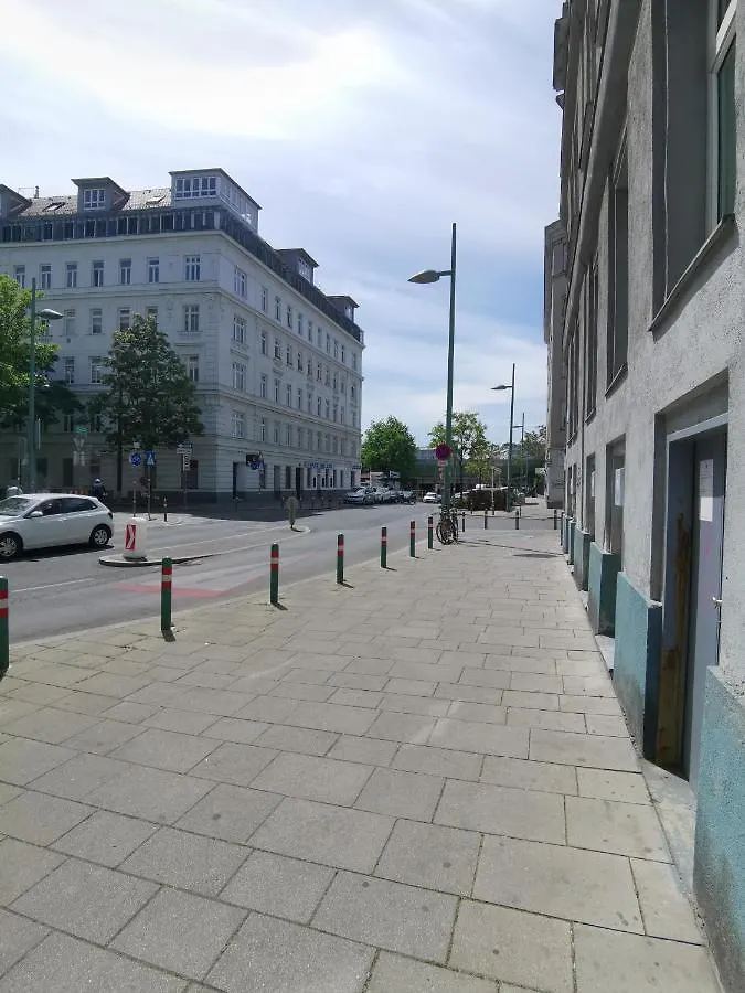 Apartments Hellwagstrasse Vienne 0*,