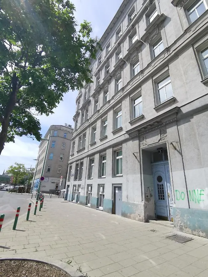 Apartments Hellwagstrasse Vienne