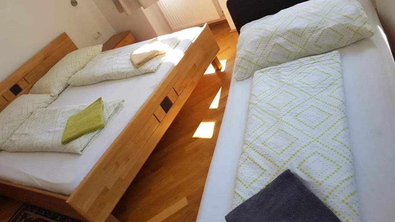 Apartments Hellwagstrasse Vienne
