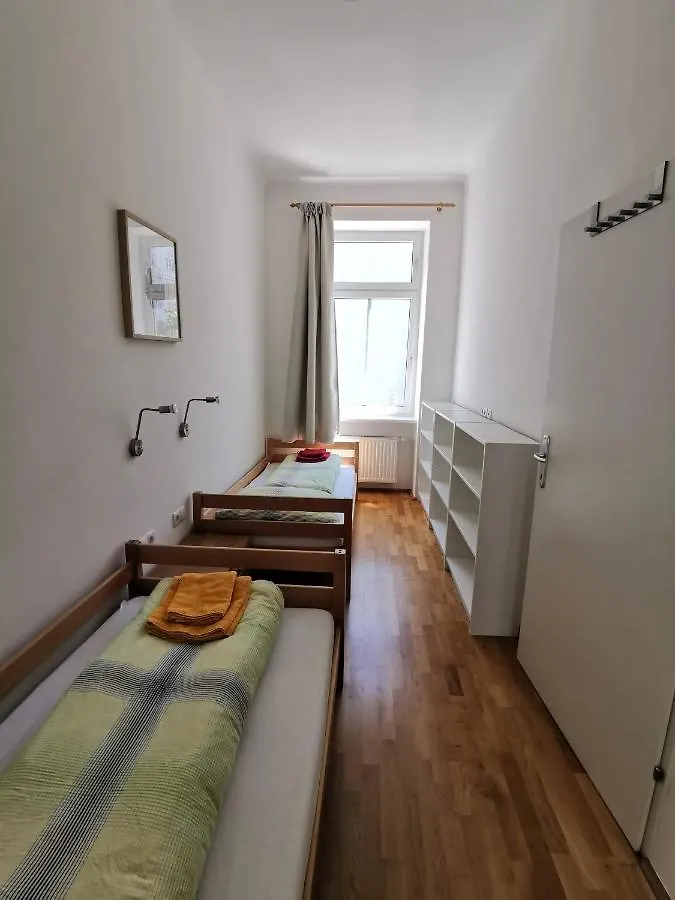 Apartments Hellwagstrasse Vienna